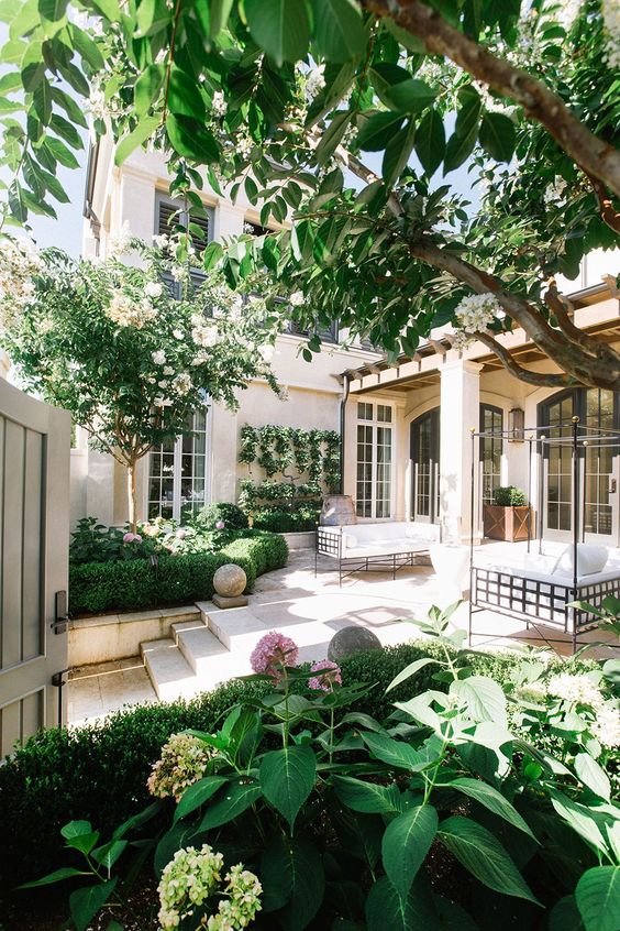 french-country-landscaping-ideas
