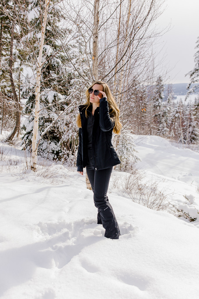 Skiing outfit ideas that will not ruin your budget and make you look stylish