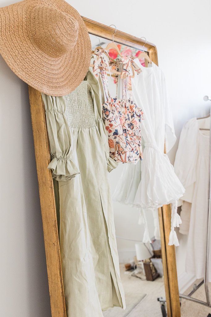 what-to-pack-for-a-beach-vacation-woman-outfits