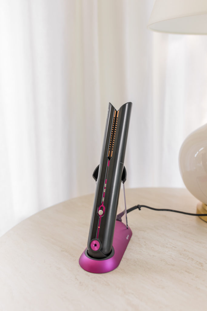 dyson corrale straightener in changing stand
