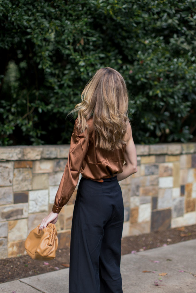 blogger wearing fall event outfit