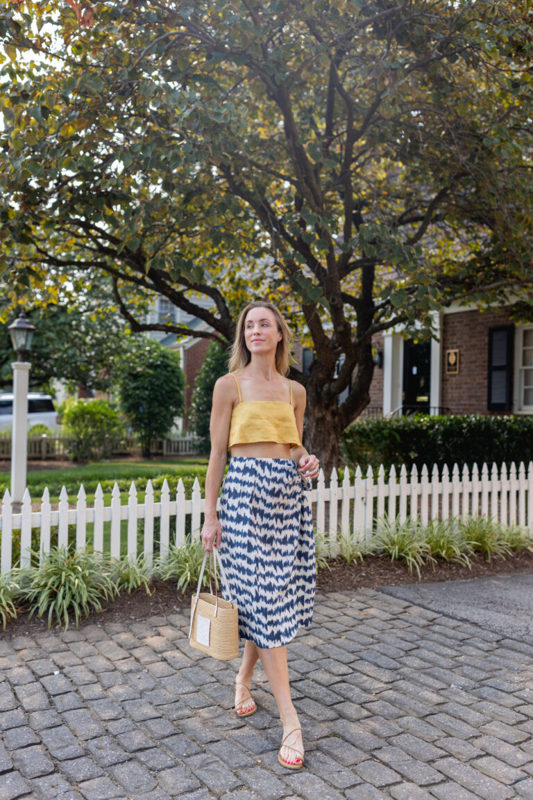 How to Wear Blue and Yellow Together Blue and Outfit Ideas Natalie